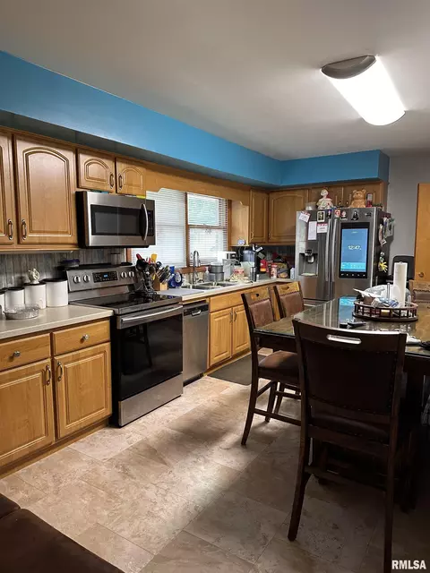 Kitchen - 2309 Griffiths Ave, Springfield, IL 62702 photo 2 of 2