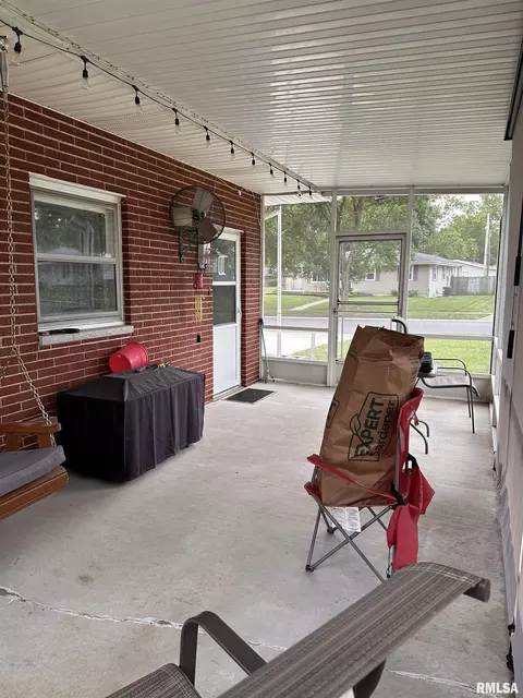 Exterior - 2309 Griffiths Ave, Springfield, IL 62702 photo 4 of 4