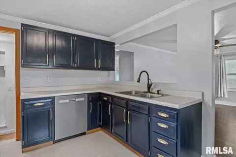 Kitchen - 3516 Sherman St, Springfield, IL 62703 photo 3 of 4
