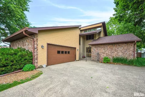 2129 Catherine St, Galesburg, IL 61401