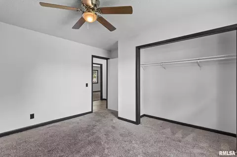 Bedroom - 521 Herndon St, Springfield, IL 62702 photo 2 of 10