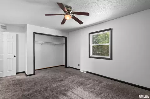 Bedroom - 521 Herndon St, Springfield, IL 62702 photo 1 of 10