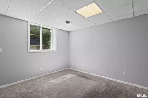 Bedroom - 521 Herndon St, Springfield, IL 62702 photo 5 of 10