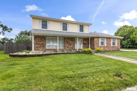 Exterior - 2601 Interlacken Rd, Springfield, IL 62704 photo 3 of 8