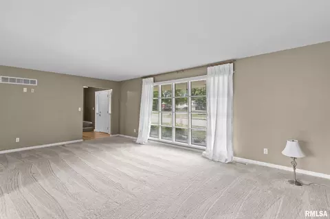 Living - 2601 Interlacken Rd, Springfield, IL 62704 photo 2 of 7