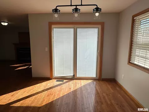 Other - 805 Knoll Pointe Pl, Springfield, IL 62703 photo 2 of 8