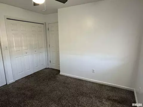 Bedroom - 805 Knoll Pointe Pl, Springfield, IL 62703 photo 5 of 6