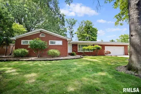 9 Inverness Rd, Springfield, IL 62704