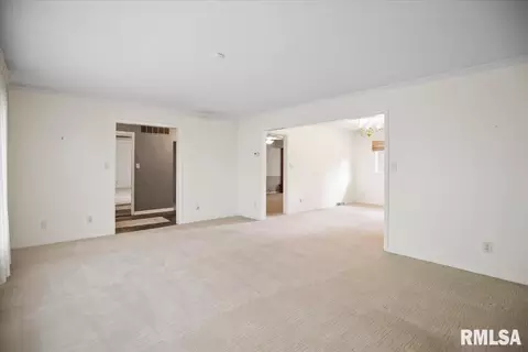 Living - 9 Inverness Rd, Springfield, IL 62704 photo 3 of 5