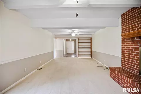 Living - 9 Inverness Rd, Springfield, IL 62704 photo 5 of 5