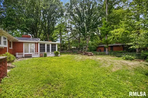 Exterior - 9 Inverness Rd, Springfield, IL 62704 photo 5 of 6