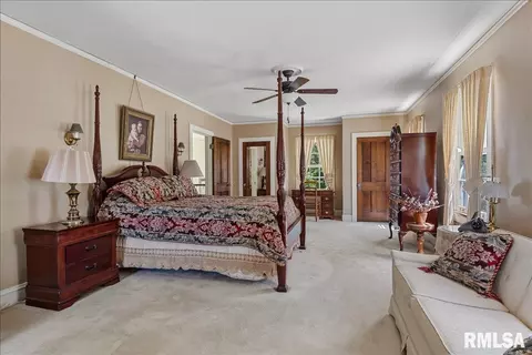 Bedroom - 1525 S Wiggins Ave, Springfield, IL 62704 photo 3 of 7