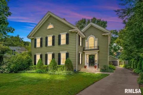 1525 S Wiggins Ave, Springfield, IL 62704