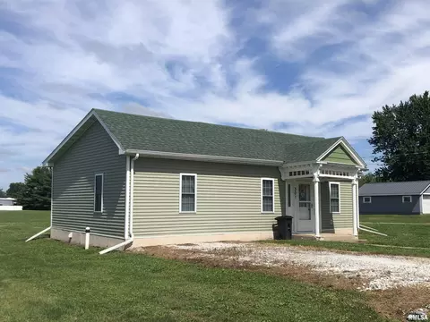 301 Railroad Ave, Mount Sterling, IL 62353