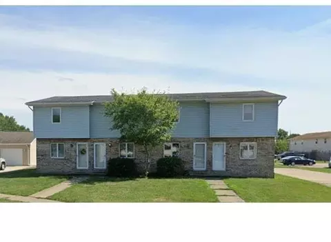 1000 Christopher Ln, Springfield, IL 62712