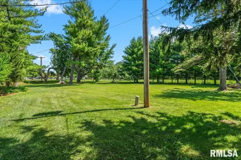 Exterior - 6600 S 6th St, Springfield, IL 62712 photo 6 of 13