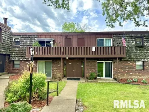 1910 Jeanette Ln, Springfield, IL 62702