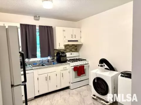 1910 Jeanette Ln, Springfield, IL 62702 photo 7