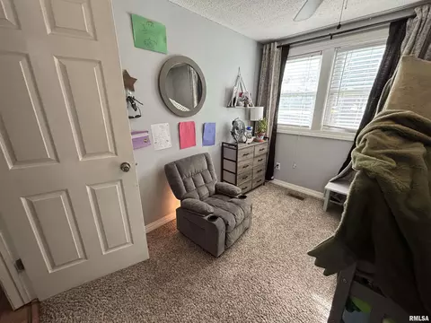 Bedroom - 307 Bittersweet St, Payson, IL 62360 photo 2 of 2