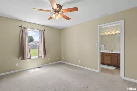 Bedroom - 2908 Ocala Ln, Springfield, IL 62702 photo 1 of 7