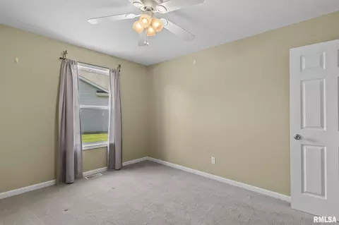 Bedroom - 2908 Ocala Ln, Springfield, IL 62702 photo 5 of 7
