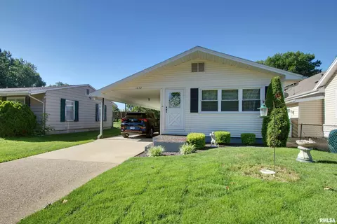 1632 Sycamore St, Quincy, IL 62301