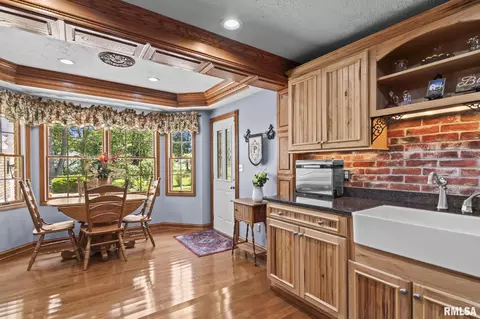 Kitchen - 4755 W Washington St, Springfield, IL 62711 photo 4 of 4