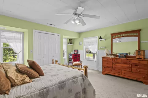 Bedroom - 4755 W Washington St, Springfield, IL 62711 photo 8 of 11