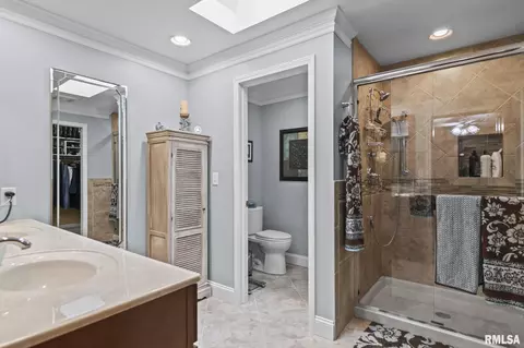 Bath - 4755 W Washington St, Springfield, IL 62711 photo 3 of 4