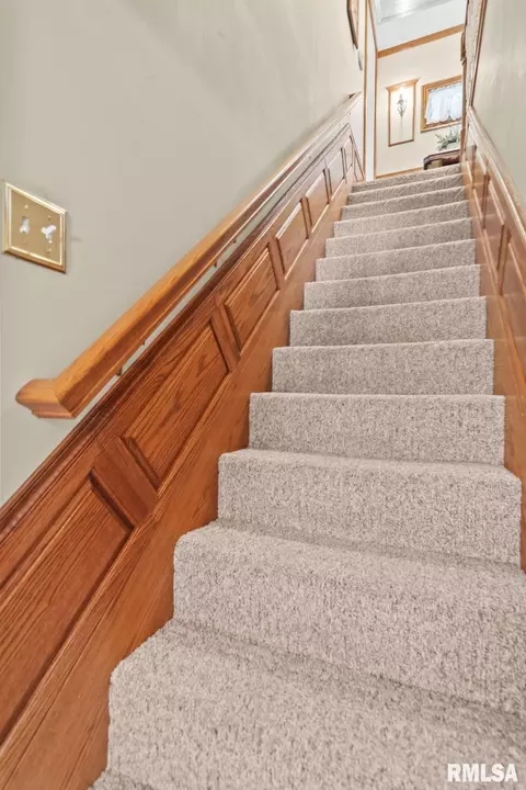 Entry Way - 4755 W Washington St, Springfield, IL 62711 photo 4 of 7
