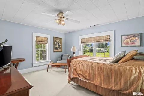 Bedroom - 4755 W Washington St, Springfield, IL 62711 photo 6 of 11