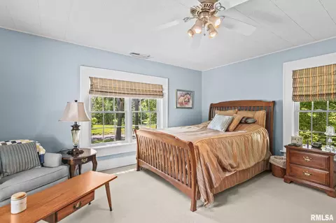 Bedroom - 4755 W Washington St, Springfield, IL 62711 photo 5 of 11