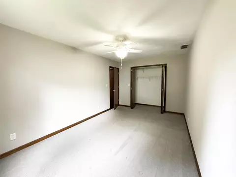Bedroom - 1908 Bayview Ct, Springfield, IL 62704 photo 3 of 5