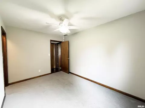 Bedroom - 1908 Bayview Ct, Springfield, IL 62704 photo 5 of 5