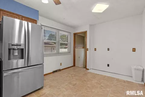 Other - 3006 Sandgate Rd, Springfield, IL 62702 photo 3 of 14