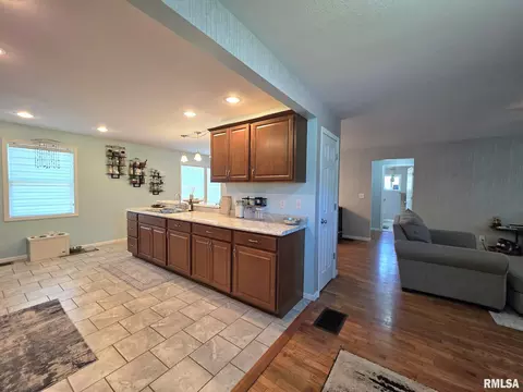 103 W Jefferson St, Camp Point, IL 62320 photo 13