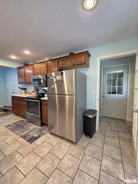 103 W Jefferson St, Camp Point, IL 62320 photo 7