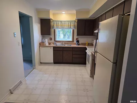 2609 Interlacken Rd, Springfield, IL 62704 photo 4