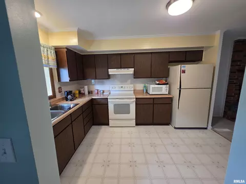 2609 Interlacken Rd, Springfield, IL 62704 photo 5