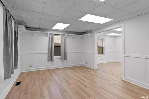 Living - 2628 S 5th St, Springfield, IL 62703 photo 1 of 2