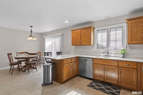 3603 Teakwood Dr, Springfield, IL 62712 photo 8