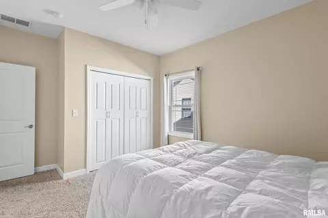Bedroom - 3813 Sugar Loaf Dr, Springfield, IL 62711 photo 5 of 7