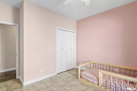 Bedroom - 3813 Sugar Loaf Dr, Springfield, IL 62711 photo 4 of 7