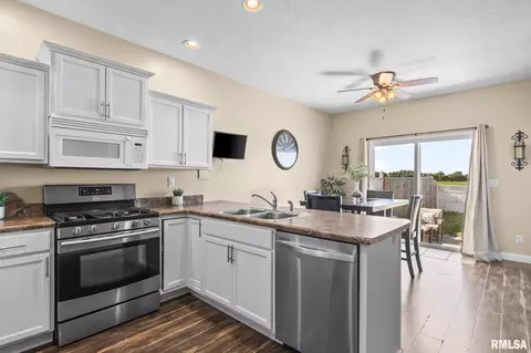 Other - 3813 Sugar Loaf Dr, Springfield, IL 62711 photo 3 of 7