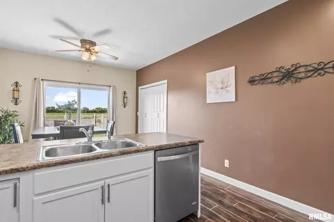 Kitchen - 3813 Sugar Loaf Dr, Springfield, IL 62711 photo 3 of 3