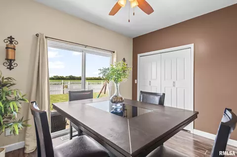 Dining - 3813 Sugar Loaf Dr, Springfield, IL 62711 photo 2 of 2