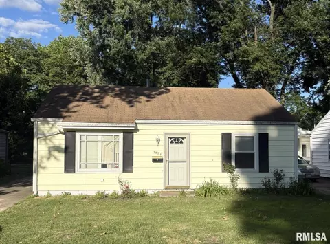 3024 S 2nd St, Springfield, IL 62703