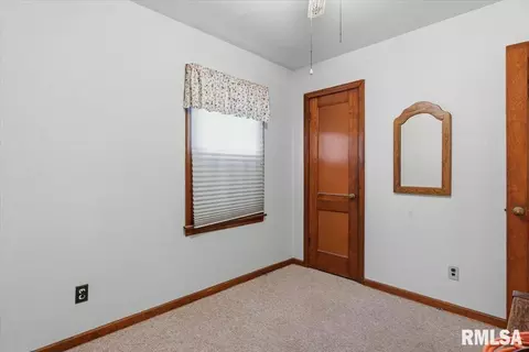 3024 S 2nd St, Springfield, IL 62703 photo 10