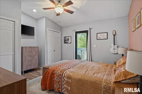 Bedroom - 2905 Ontario Dr, Springfield, IL 62707 photo 1 of 5