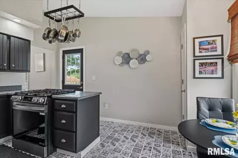 Kitchen - 2905 Ontario Dr, Springfield, IL 62707 photo 1 of 3